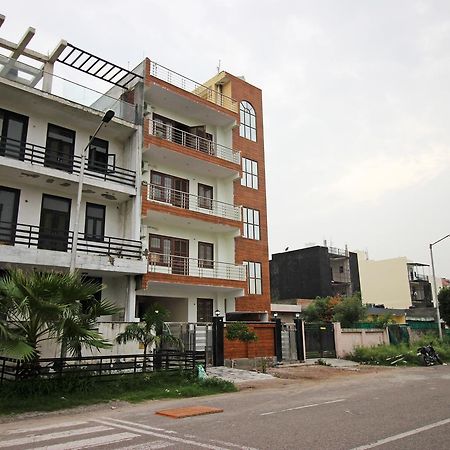 Oyo 9192 Hotel Raghav Residency Noida Exterior photo